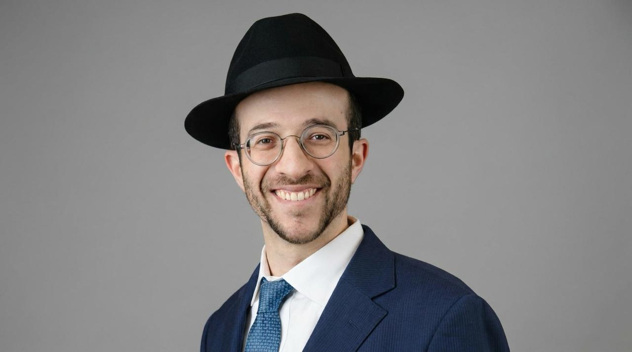Rabbi Yoni Rosenfeld profile image